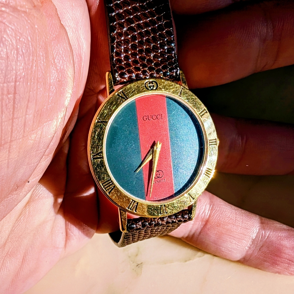 Original Gucci Gold and Brown Woman Watch